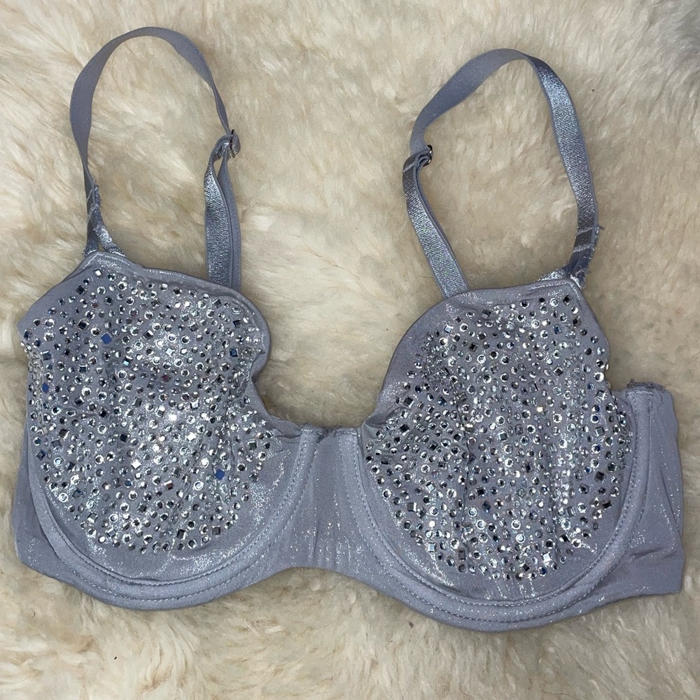 Victorias Secret runway Swarovski Crystal Embellished Bra 32DD